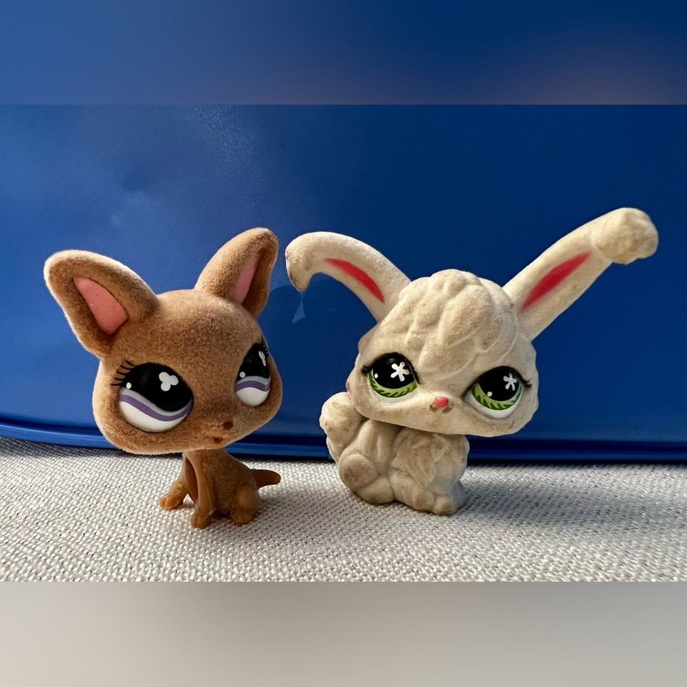 Littlest Pet Shop Angora Rabbit #515 & LPS Chihuahua #461 dog is in GC rabbit UC